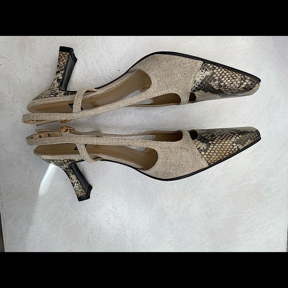 Stunning like new Stuart Weitzman sling backs - Picture 4 of 5